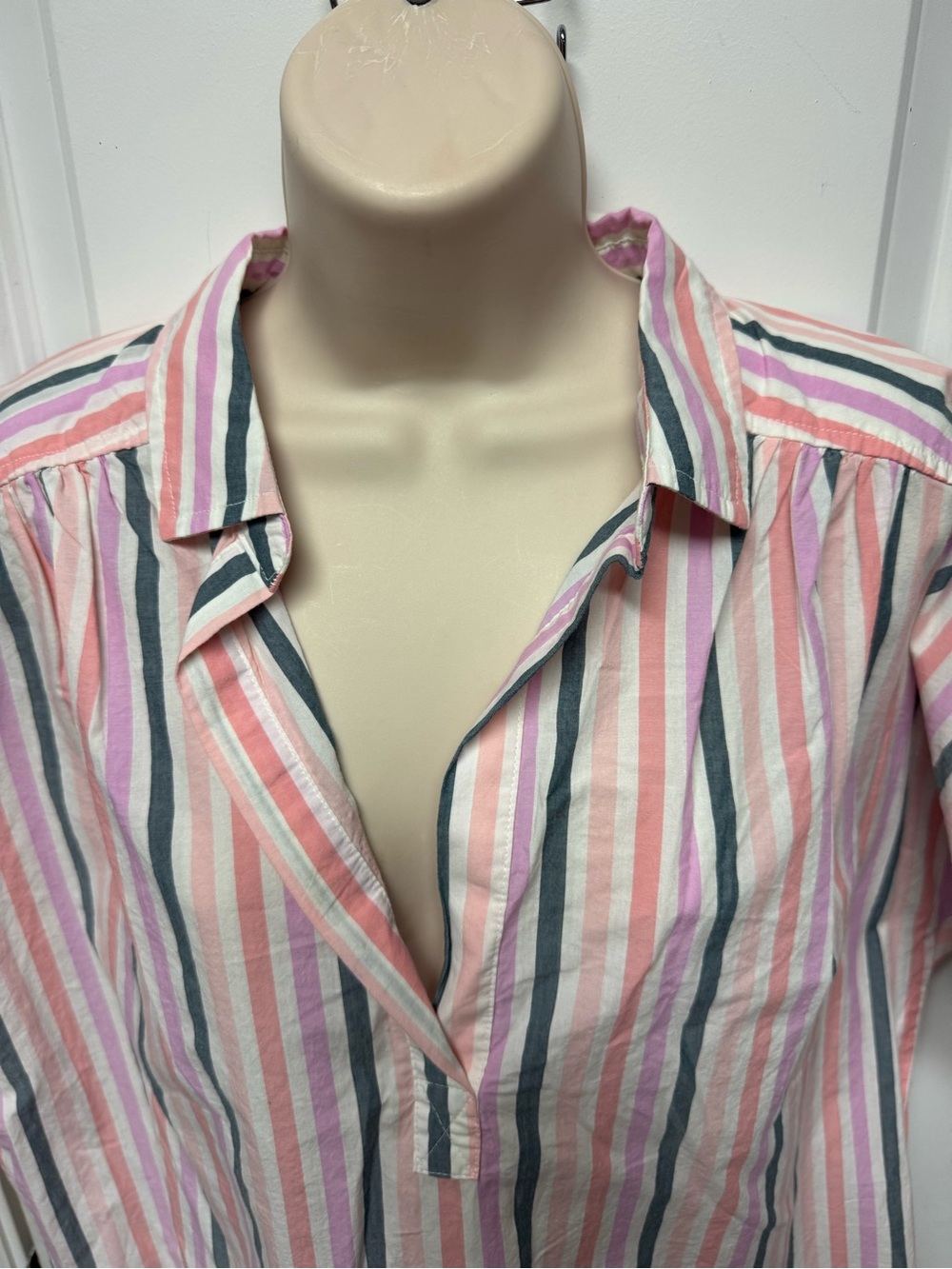 Universal Thread by Target Women’s Large Pink Striped Cotton Relaxed Fit Crop To - Picture 7 of 11